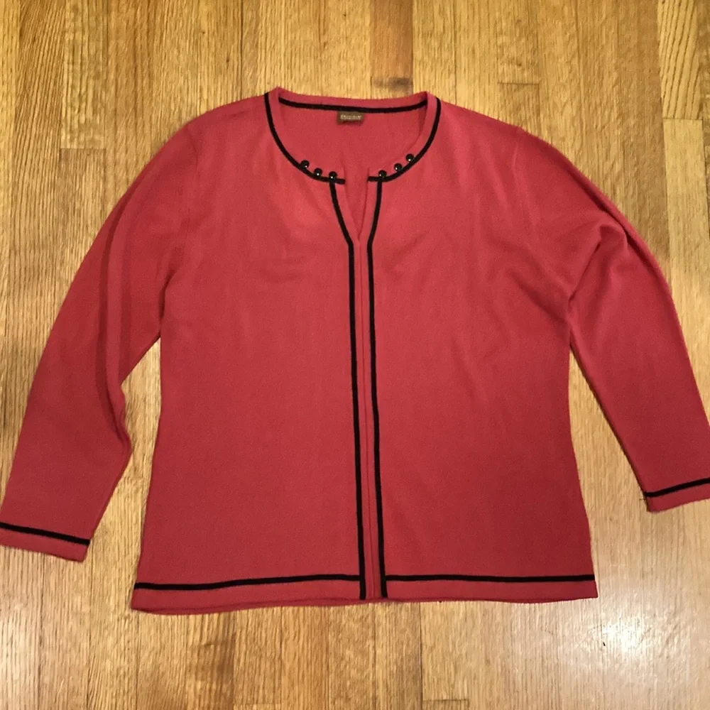 Beautiful Pink Sweater with Black Trim Size XXXL